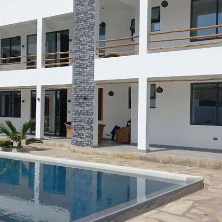 V-Szameitat Homes, Kongo River Diani Beach Exteriör bild